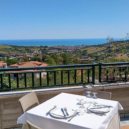 Hotel Ristorante Il Grillo Acquaviva Picena Ngoại thất bức ảnh