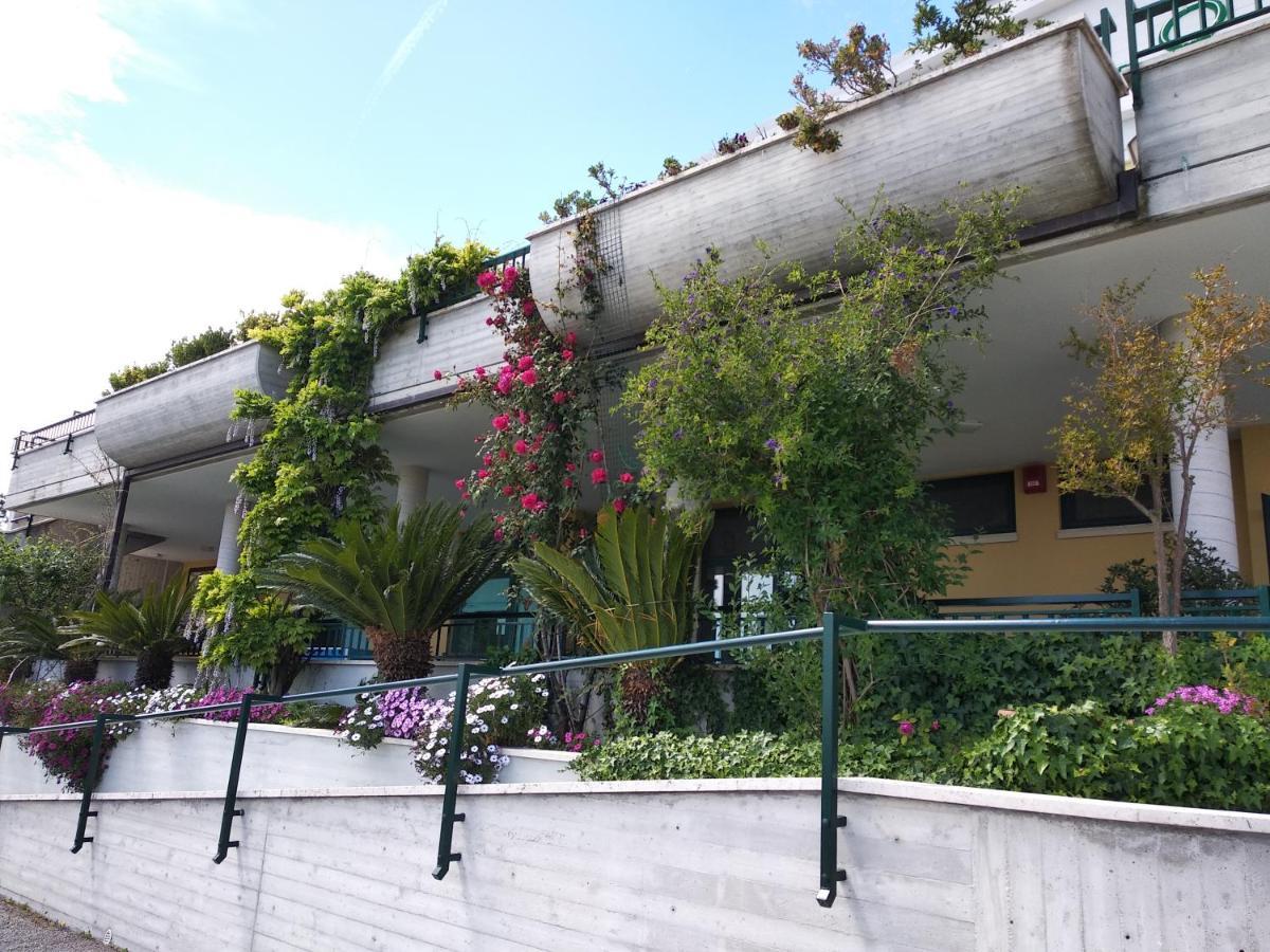 Hotel Ristorante Il Grillo Acquaviva Picena Ngoại thất bức ảnh