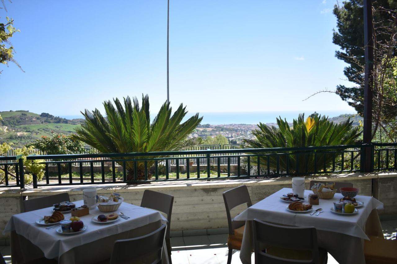 Hotel Ristorante Il Grillo Acquaviva Picena Ngoại thất bức ảnh